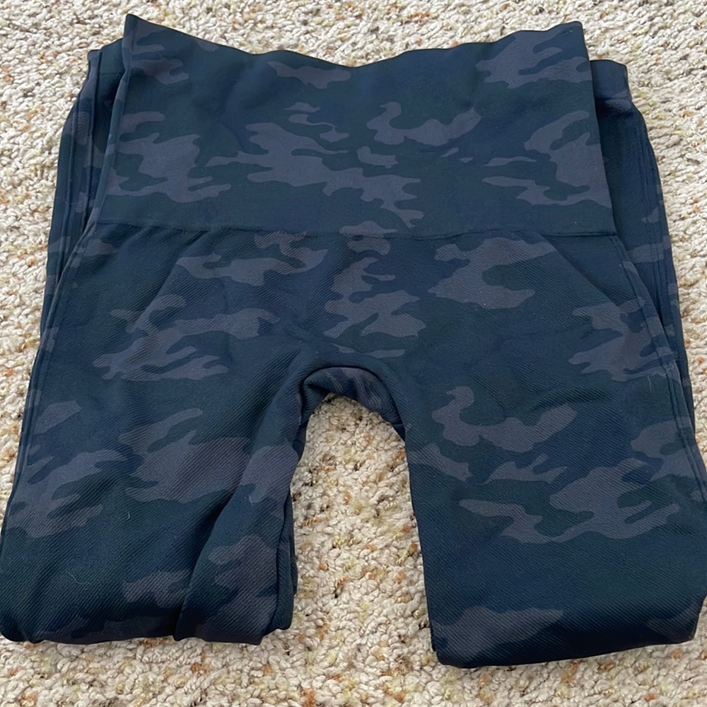 Spanx Look at Me Now seamless leggings